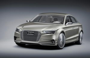 
Vue de 3/4 avant de l'Audi A3 E-Tron Concept. Les principaux lments de design de cette face avant pourraient inspirer la prochaine gnration d'Audi A3. La forme de la calandre 'Single Frame'
 