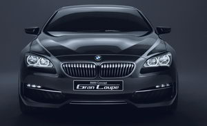 
Vue de face de la BMW Concept Gran Coupe de 2010. Cette face avant est typique de l'univers BMW. On apprcie le travail de design
 