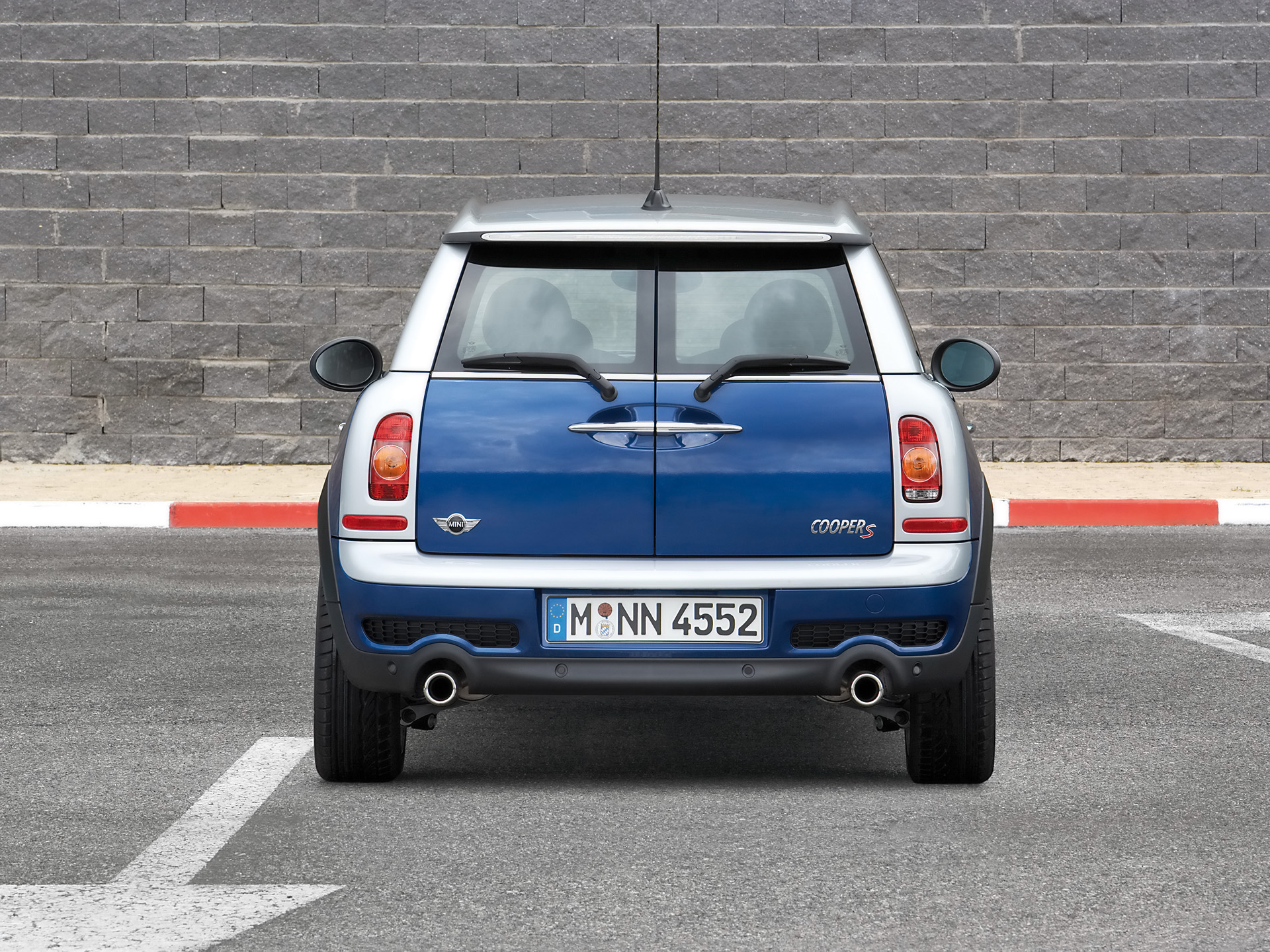 MINI_CLUBMAN_OUT_04