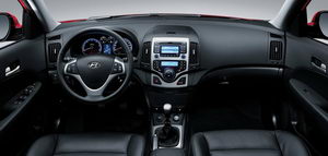 
Hyundai i30 (2008). Intérieur Image1
 
