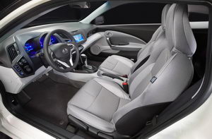 
Intrieur de la Honda CR-Z hybride. Image 2
 