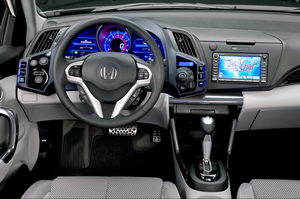 
Intrieur de la Honda CR-Z hybride. Image 6
 