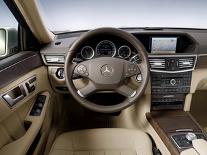 
Image Intrieur - Mercedes-Benz Classe E (2010)
 