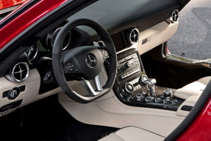 
Image Intérieur - Mercedes-Benz SLS AMG (2010)
 
