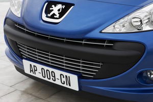 
Design extrieur de la Peugeot 206 Plus. 9
 