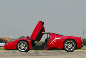 
Ferrari Enzo.Design Extérieur Image22
 