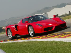 
Ferrari Enzo.Design Extérieur Image26
 
