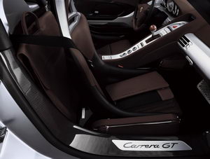 
Intérieur Porsche Carrera GT. Image 3
 
