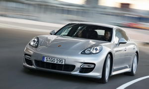 
Image Design Extrieur - Porsche Panamera Turbo (2010)
 