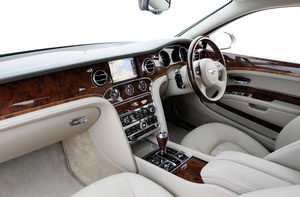 
Bentley Mulsanne (2010). Intrieur Image2
 