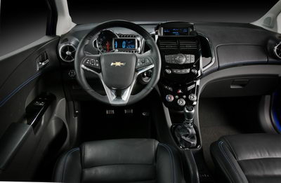 
Chevrolet Aveo RS (2011). Intrieur Image2
 