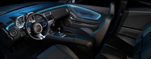 
Dessin de l'habitacle intrieur de la Chevrolet Camaro. L'clairage bleut est innovant.
 