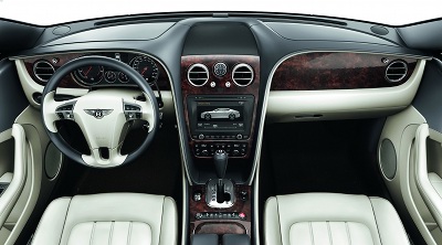 
Dcouvrez l'intrieur de l'Bentley Continental GT (2011).
 
