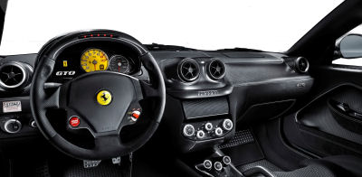 
Découvrez l'intérieur de la Ferrari 599 GTO.
 