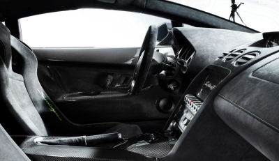 
Dcouvrez l'intrieur de la Lamborghini Gallardo LP560-4 Superleggera.
 